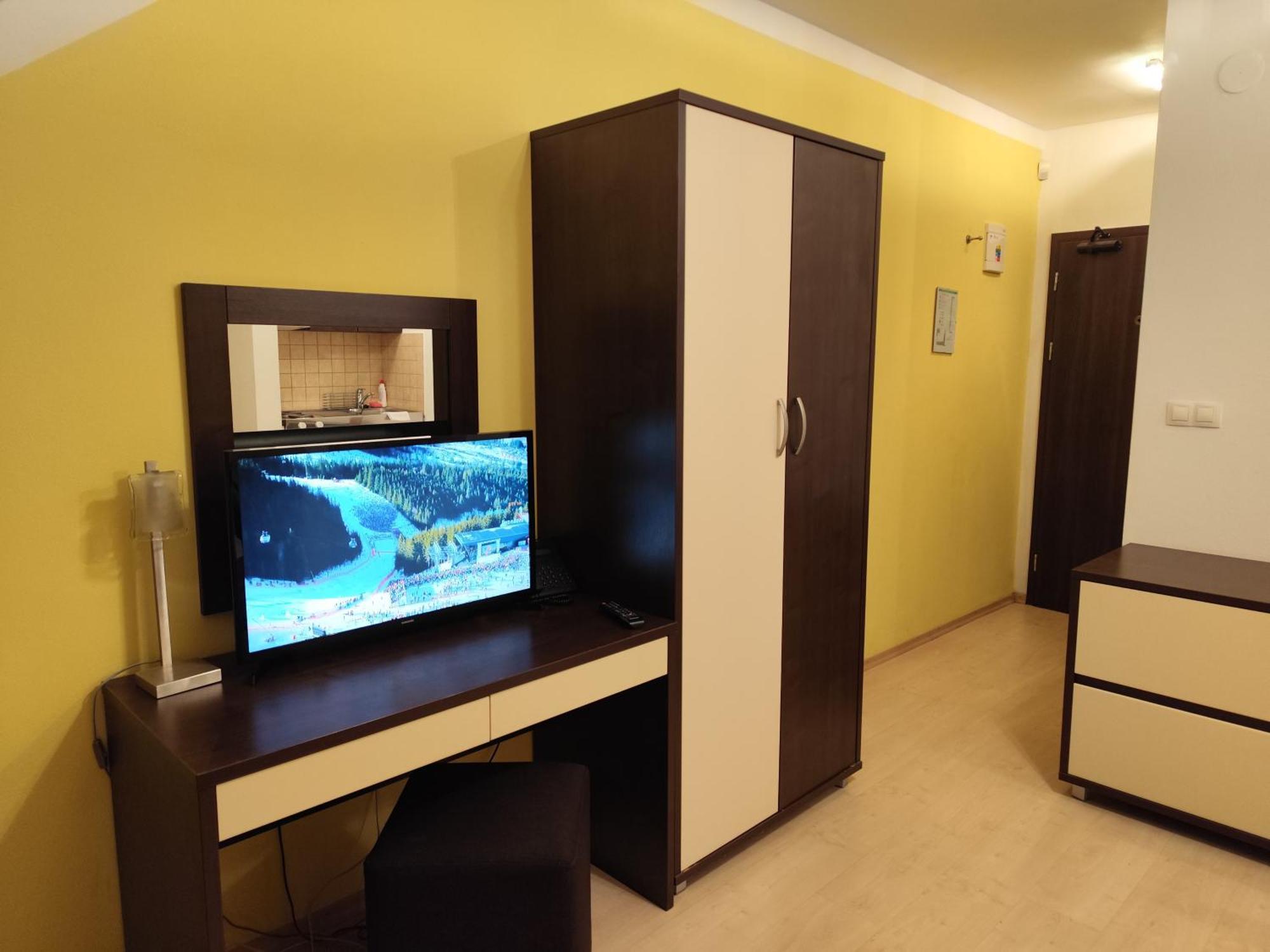 Apartman Liptov - Hotel Besenova Exterior photo