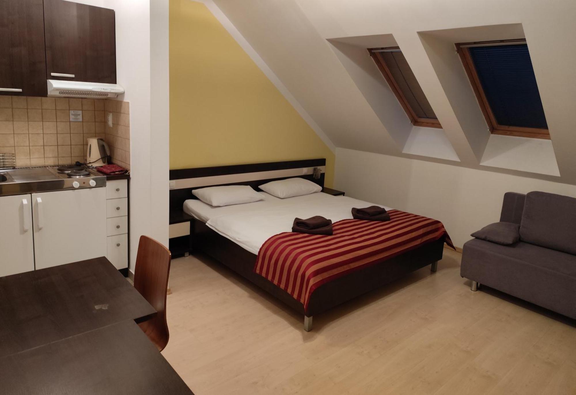 Apartman Liptov - Hotel Besenova Exterior photo